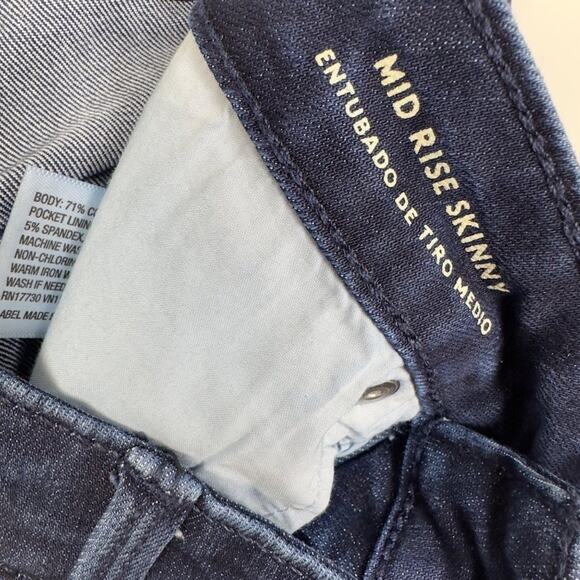 Universal Thread Mid Rise Skinny Jeans Size 0/25R - Picture 5 of 7